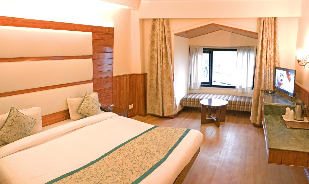 Royal Jardin Whistling Pines Resort Shimla Extérieur photo