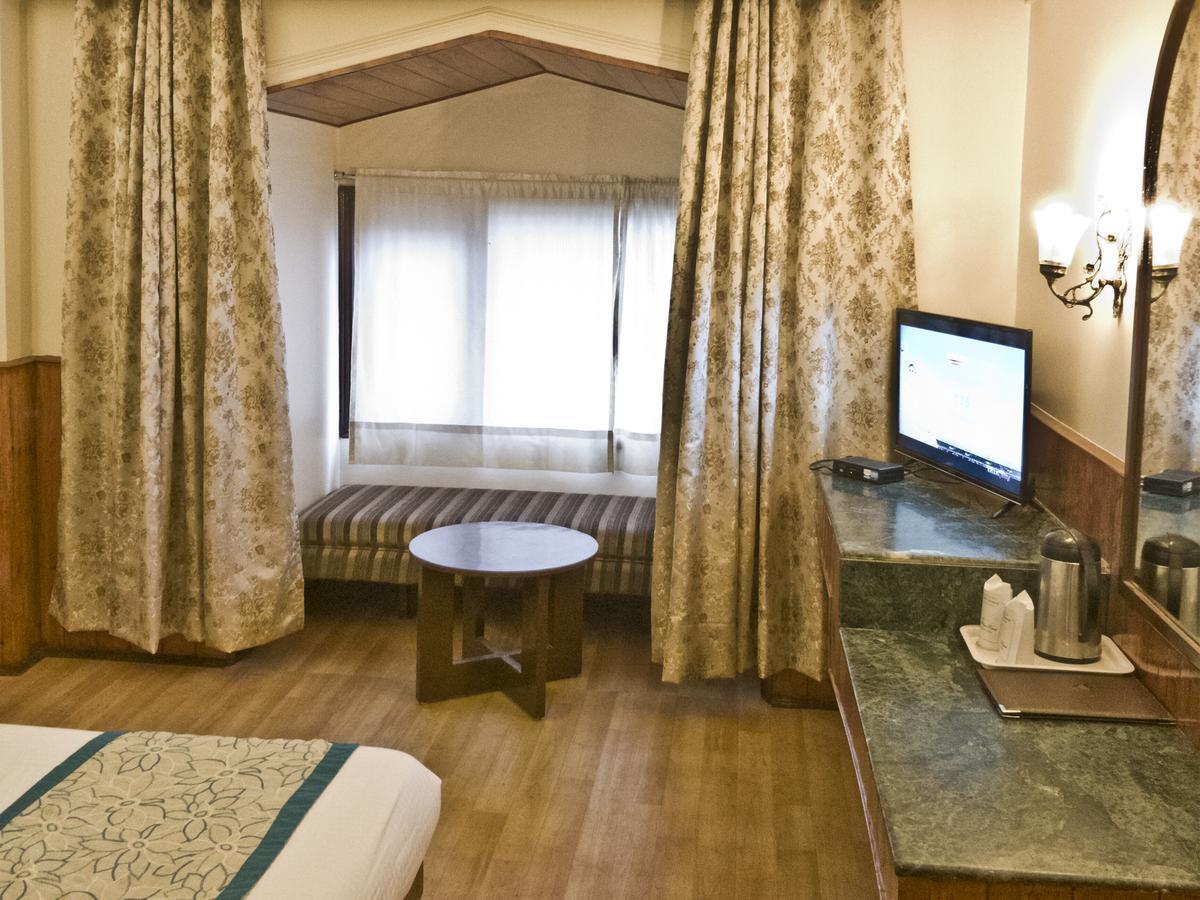 Royal Jardin Whistling Pines Resort Shimla Extérieur photo
